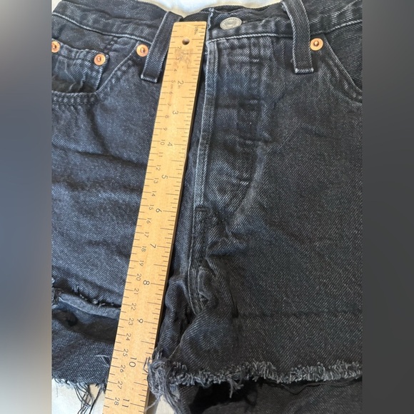 Levi’s 501 high rise button fly distressed black shorts size 25 - Picture 7 of 10